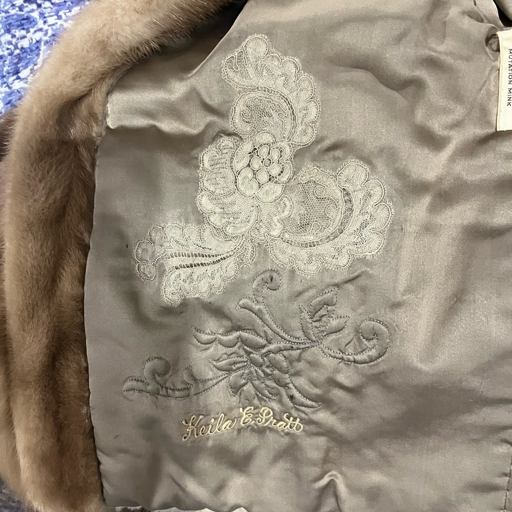 Graf's Exclusive Furs Vintage Mink Jacket - Picture 6 of 6